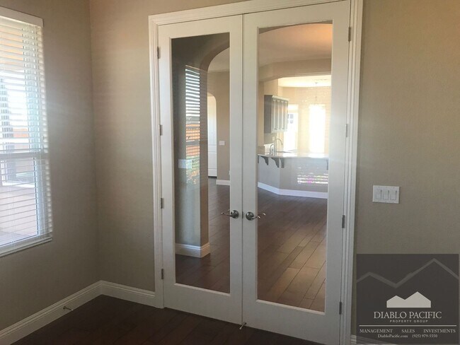 Building Photo - EXPERIENCE TRILOGY AT THE VINEYARDS LIFE ON A VINEYARD