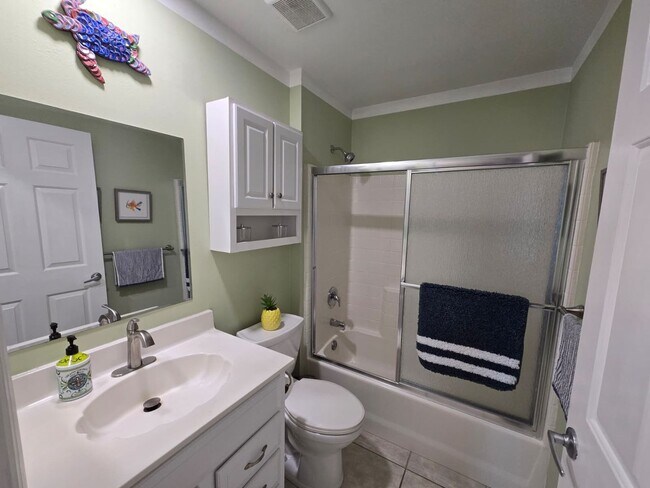 Building Photo - Port St. Lucie Single-Family home with Fenced Yard and Pool! FULLY FURNISHED!