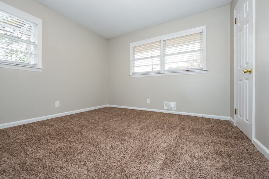 Building Photo - 6276 Harbin Woods Dr