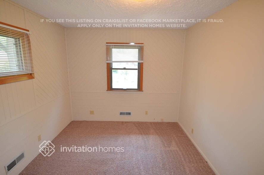 Building Photo - 8532 Thomas Ave S