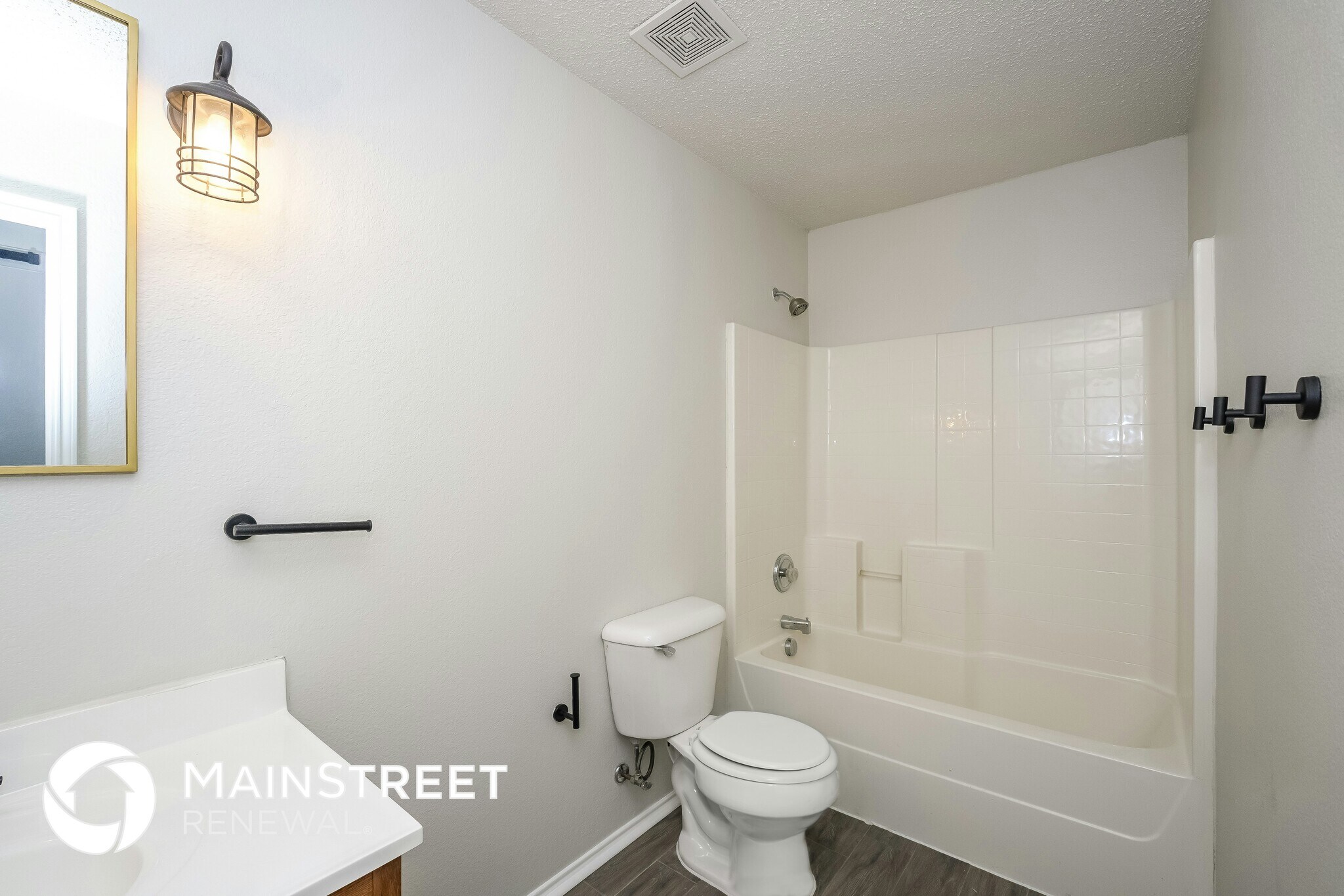 Building Photo - 1916 Lariat Dr