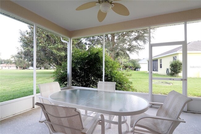 Building Photo - 5532 Sir Churchill Dr