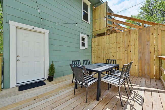 Building Photo - 408 S Wright St
