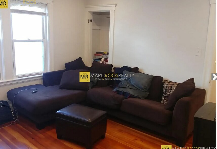 Building Photo - 43 Bowdoin St