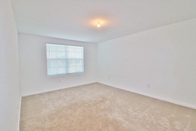 Building Photo - 721 Worlington Ln