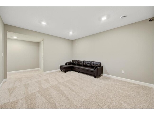 Building Photo - 7291 Alvarado Ln N