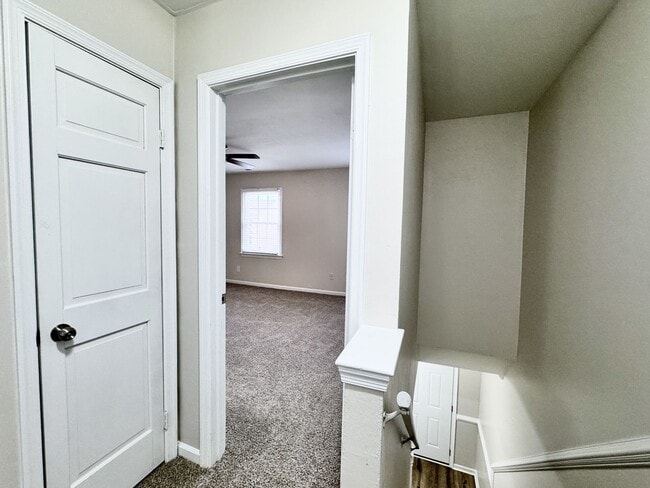 Building Photo - READY NOW!! Completely Updated 3-Bedroom Townhome in Kempsville Lake! Fenced Backyard - Pet Frien...