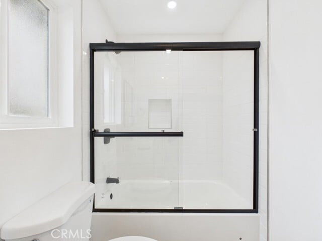 Building Photo - 748 Newport Ave