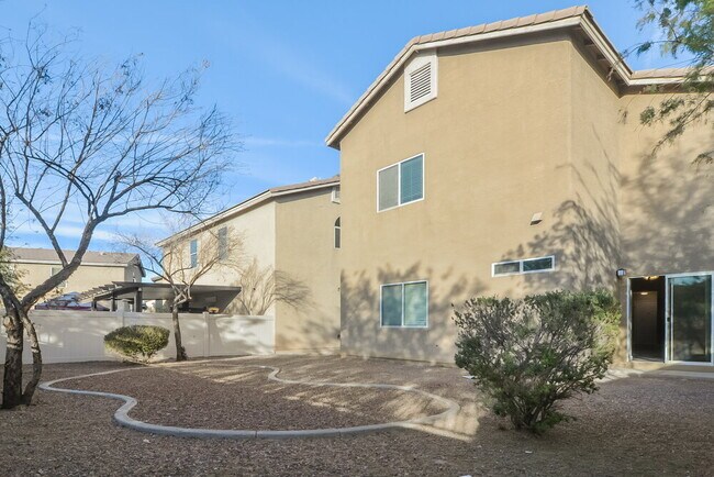Building Photo - 4815 Longshot Dr