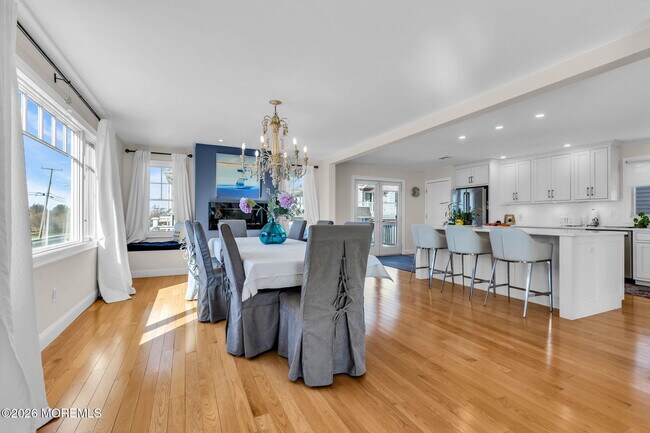 Building Photo - 550 Whiting Ave