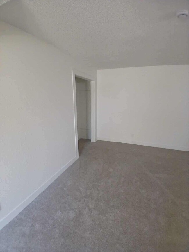 Building Photo - 901 Virginia St