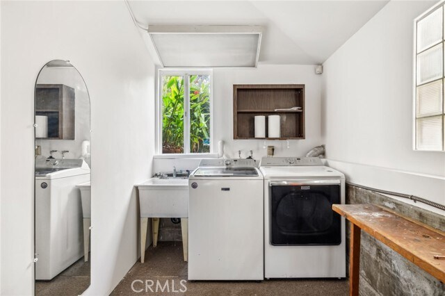 Building Photo - 227 Ledroit St