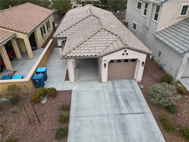 Building Photo - 2050 Towering Pines St