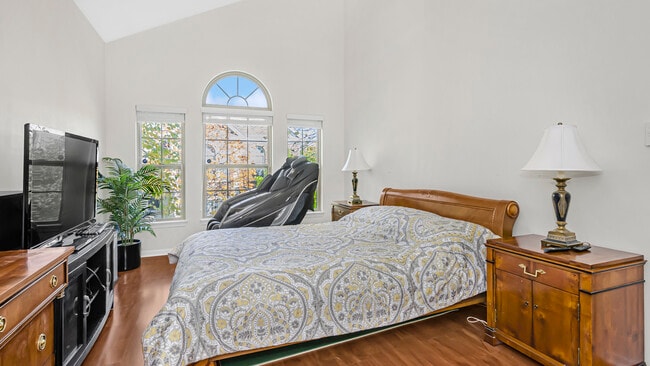 Building Photo - 530 Prestwick Ln