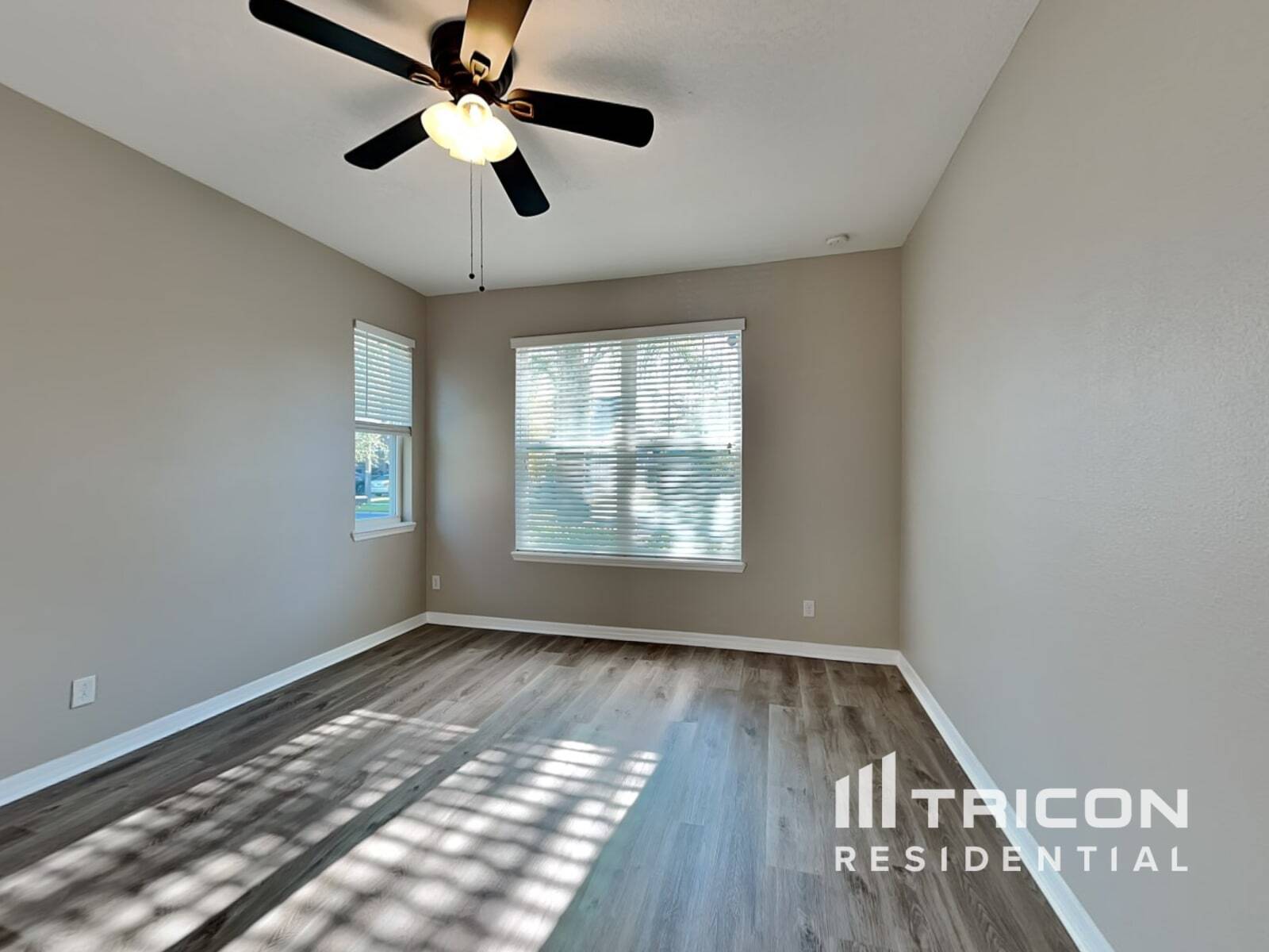 Building Photo - 5317 Suncatcher Dr