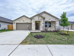 Building Photo - 116 Greenspire Ln