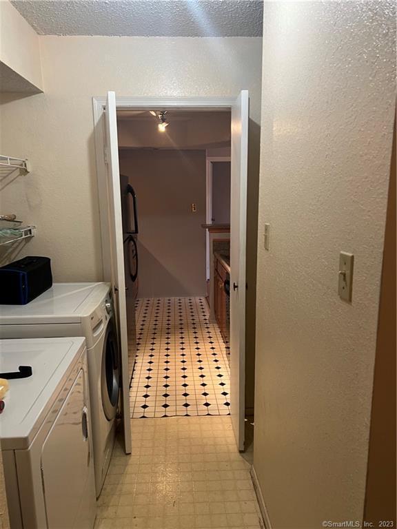 Building Photo - 63 Leafwood Ln