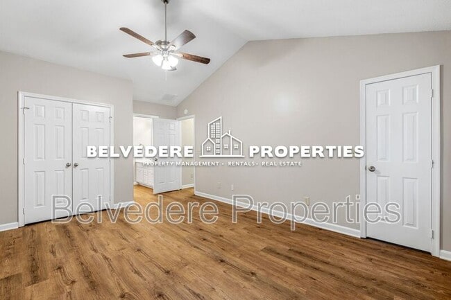 Building Photo - 2320 Meadow Gate Dr