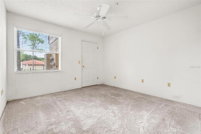 Building Photo - 2400 Feather Sound Dr