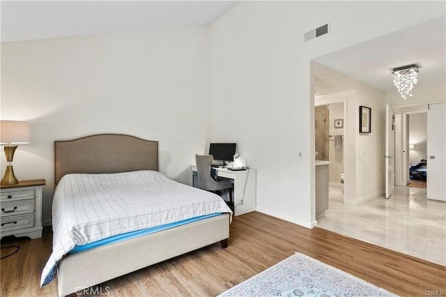 Building Photo - 196 S Donna Ct