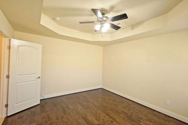 Building Photo - 349 Dovington Dr