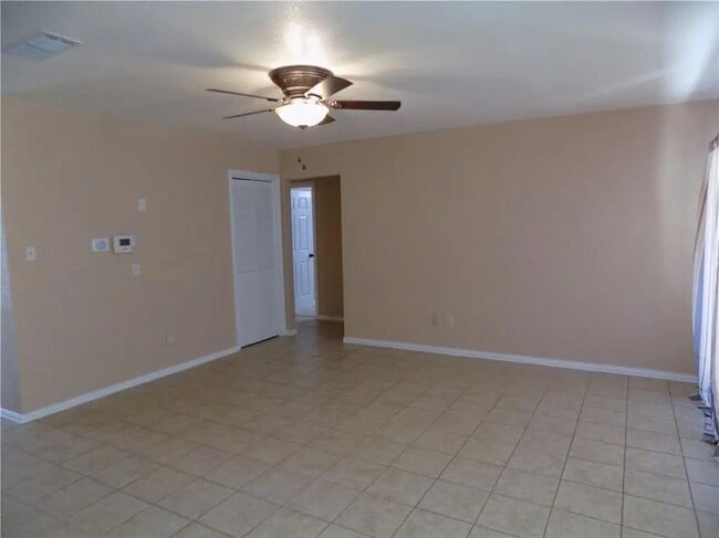 Building Photo - 8402 Leesburg Cir