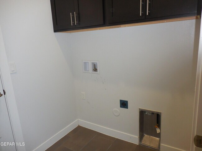 Building Photo - 13425 Emerald Crystal Dr