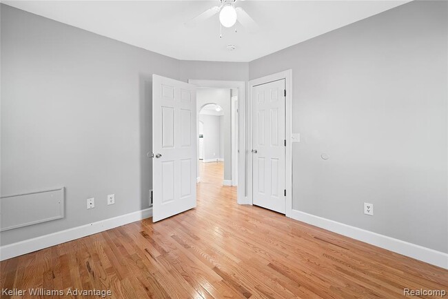 Building Photo - 1524 Cicotte Ave