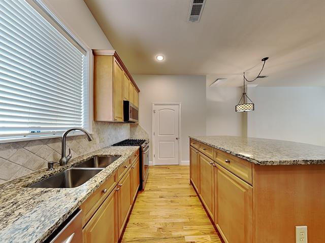 Building Photo - 3816 Haskell Ct