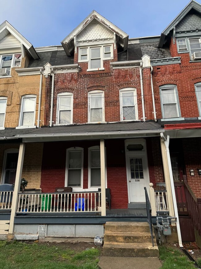 Primary Photo - 116 N 11th St