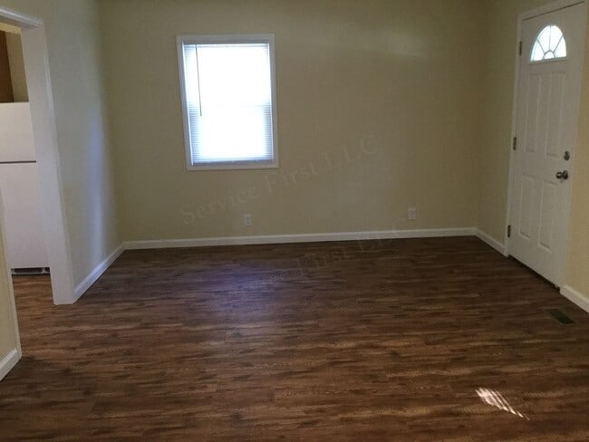 Building Photo - Two Bed House in Stockton, MO!  This house was gutted and rebuilt!  Everything is NEW!