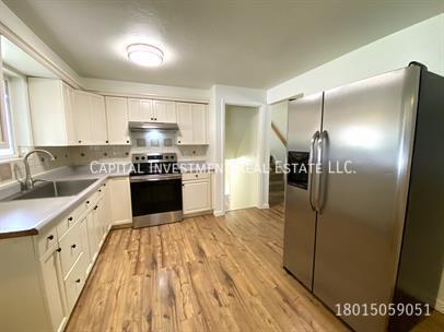 Building Photo - 2989 Rae St