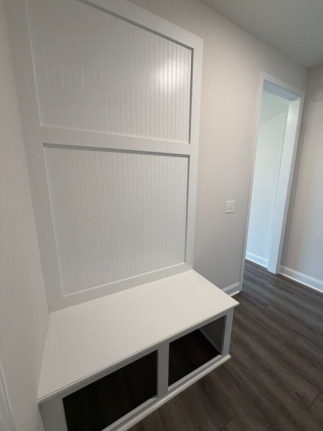 Building Photo - 2636 Rafiki Dr
