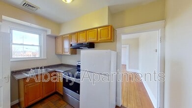 Building Photo - 469 Delaware Ave