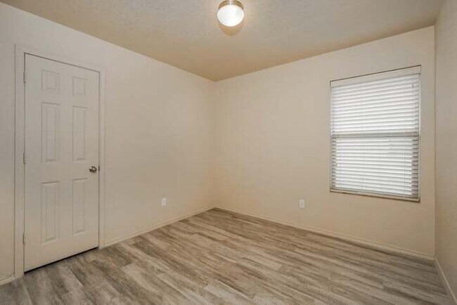 Building Photo - 5615 Degan Way