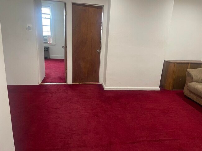 Building Photo - 516 Liberty Ave