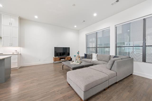 Building Photo - 1848 Euclid Ave