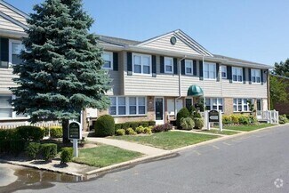 Building Photo - 1355 Roanoke Ave