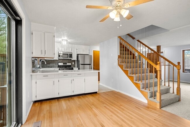 Building Photo - 206 Cardinal Ln