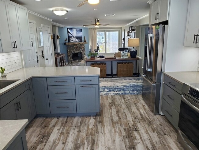 Building Photo - 31 Coddington St