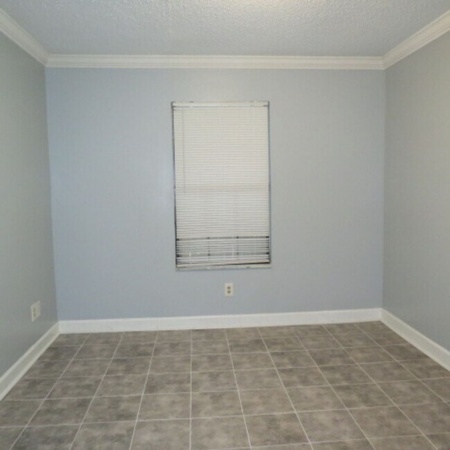 Building Photo - 2/2 Altamonte Springs Duplex