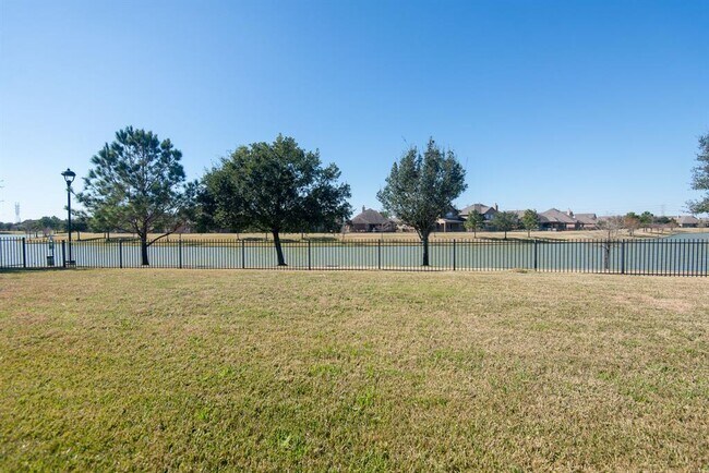 Building Photo - 8603 E Windhaven Terrace Trail