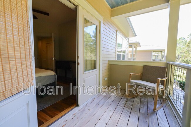 Building Photo - 63 Palm St