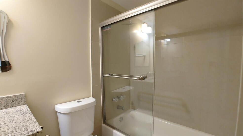 Building Photo - 3700 NW 21st St