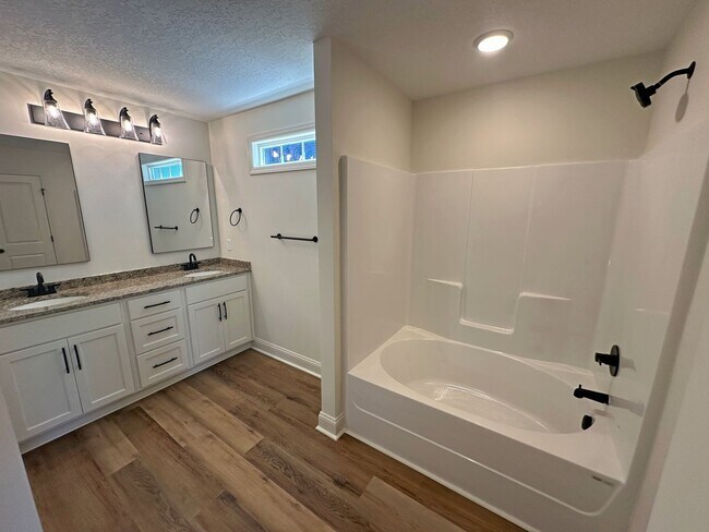 Building Photo - 4275 Ginger Trail
