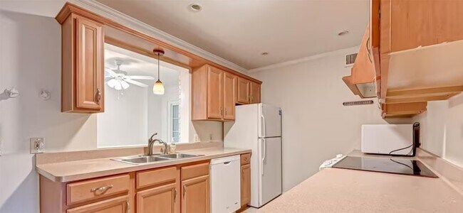 Building Photo - 6315 Crab Orchard Rd