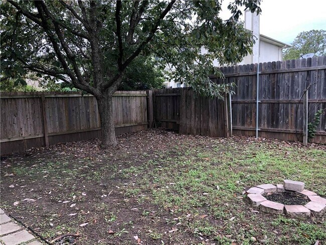 Building Photo - 8102 Willet Trail