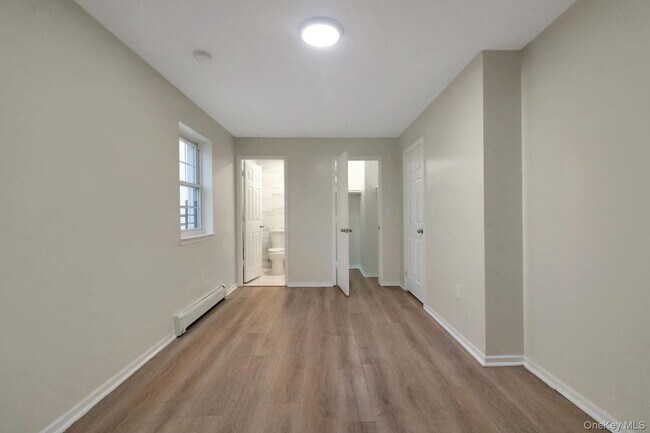 Building Photo - 1051 Cauldwell Ave