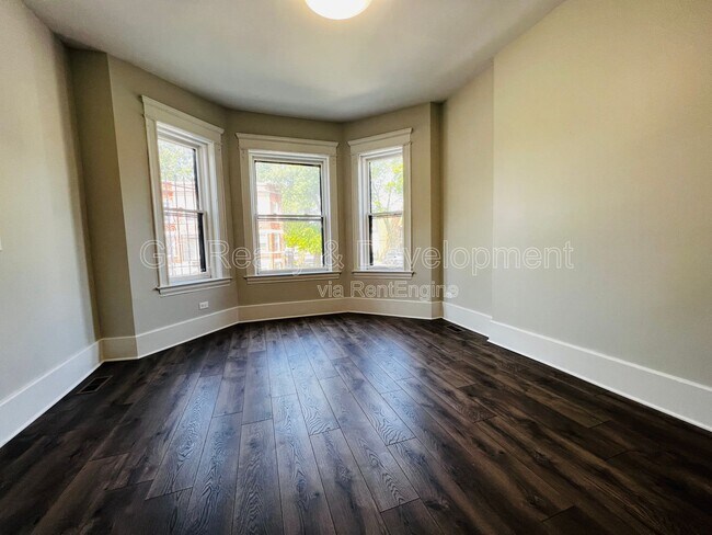 Building Photo - 6401 S Eberhart Ave