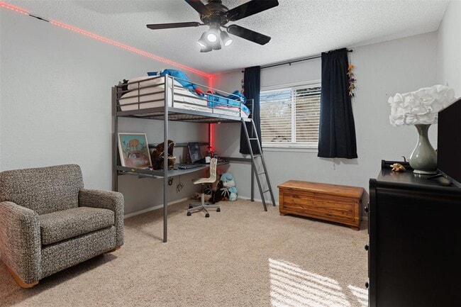 Building Photo - 3909 Holt Dr